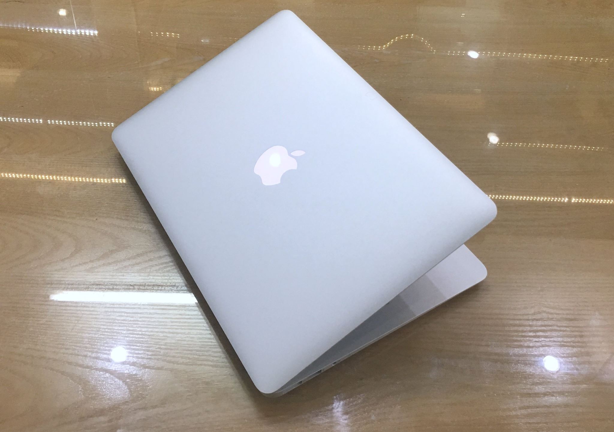 Macbook Air MMGG2 BOT i7 
